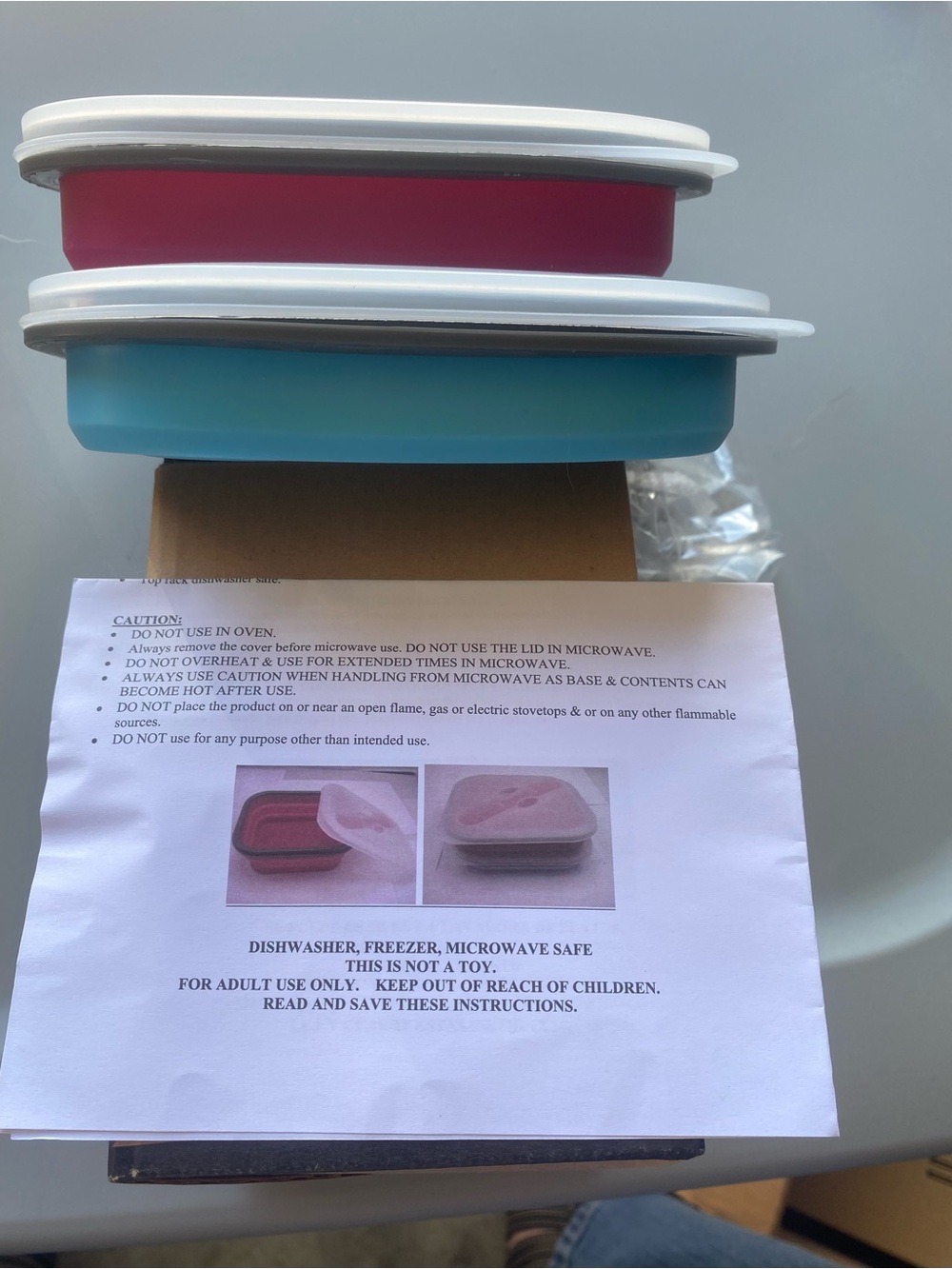 Set /2 expandable lunch set /2 portion control  in a Tupperware container